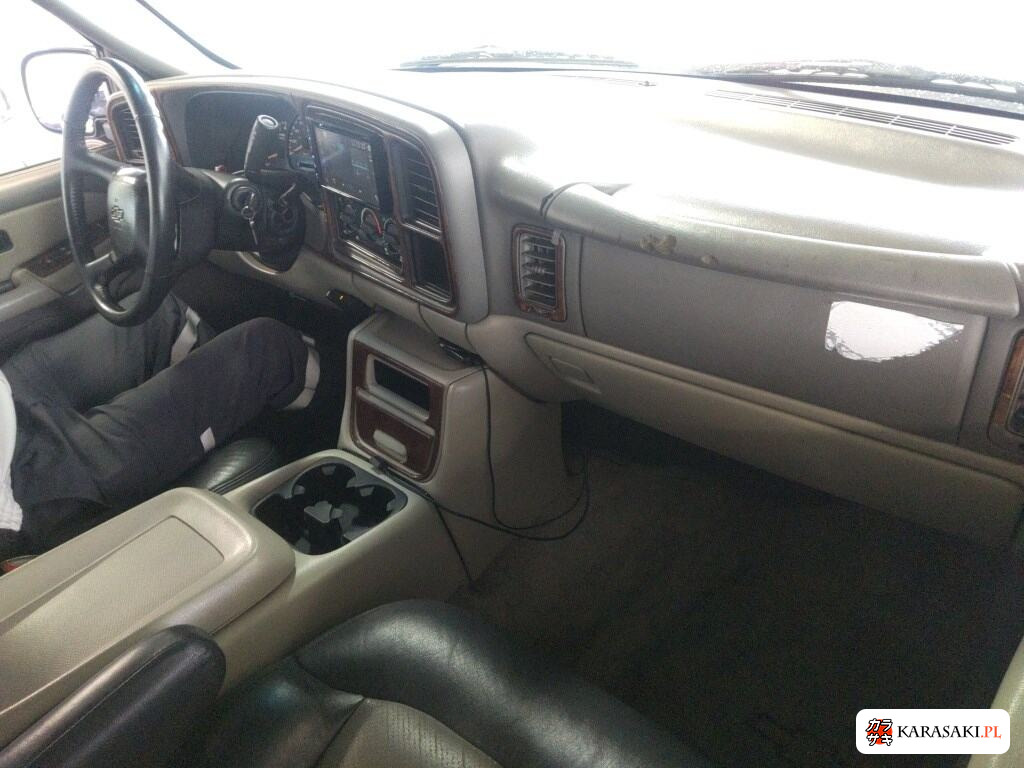 2003 Chevrolet Tahoe 5D 4WD Base Grade 5