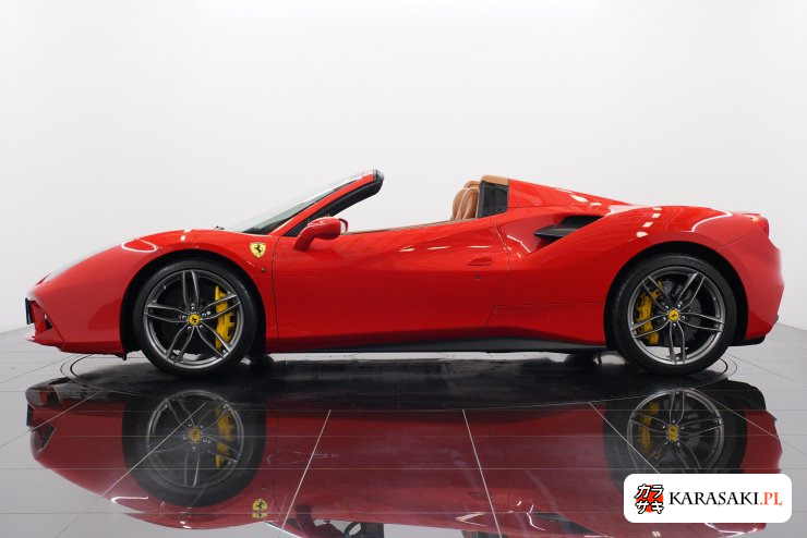2018 Ferrari 488 Spider Base Grade 10