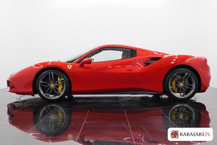 2018 Ferrari 488 Spider Base Grade 9