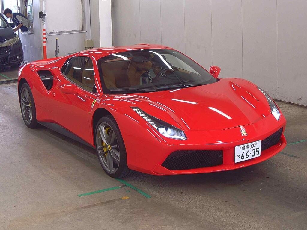 Ferrari 488 Spider 2018 z aukcji japońskiej