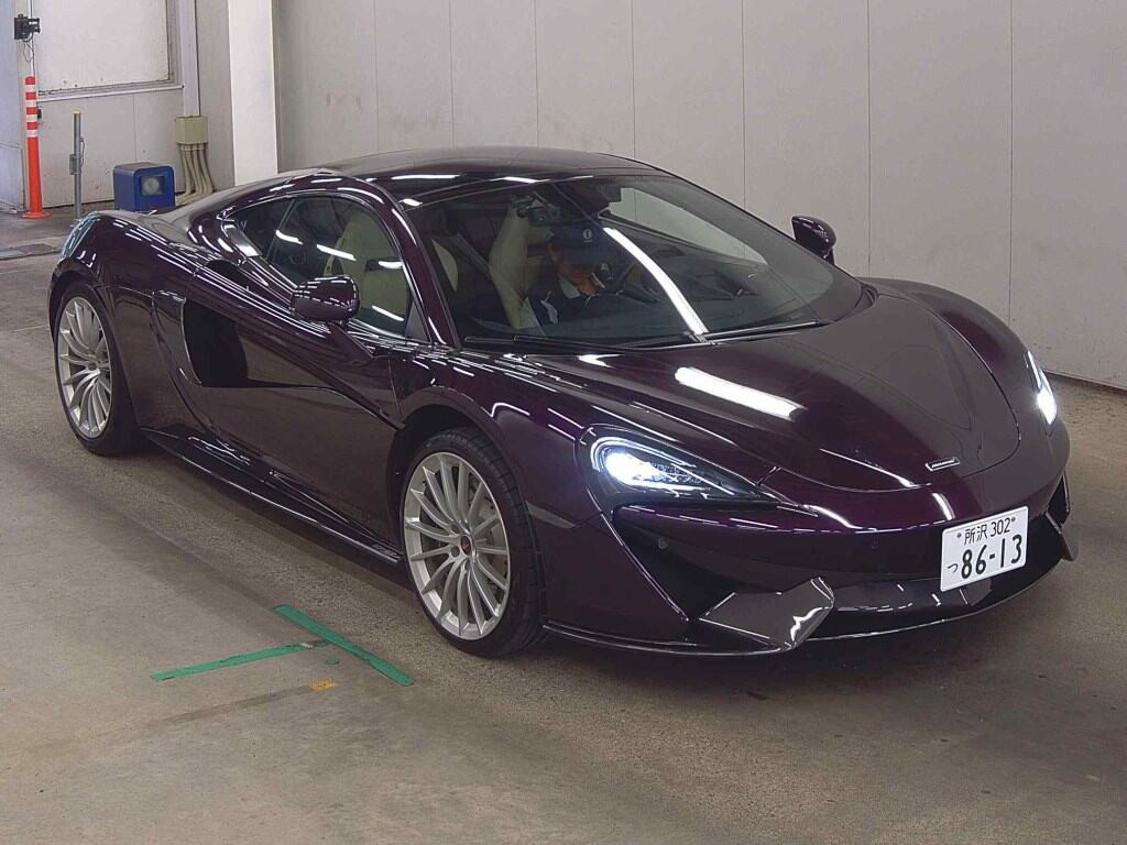 McLaren 570GT 2017 z aukcji japońskiej
