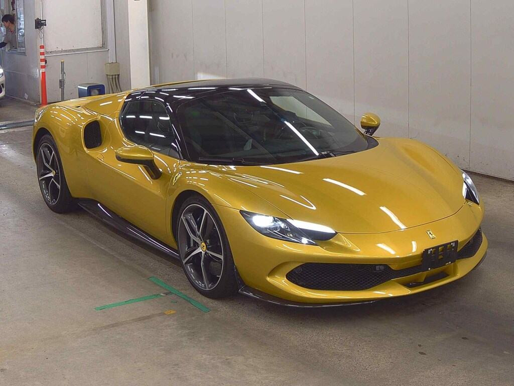 Ferrari 296GTS 2023 z aukcji japońskiej