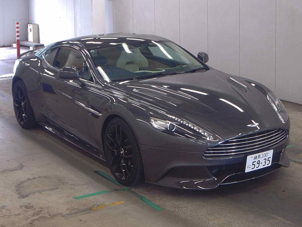 Aston Martin Vanquish 2017 z aukcji japońskiej