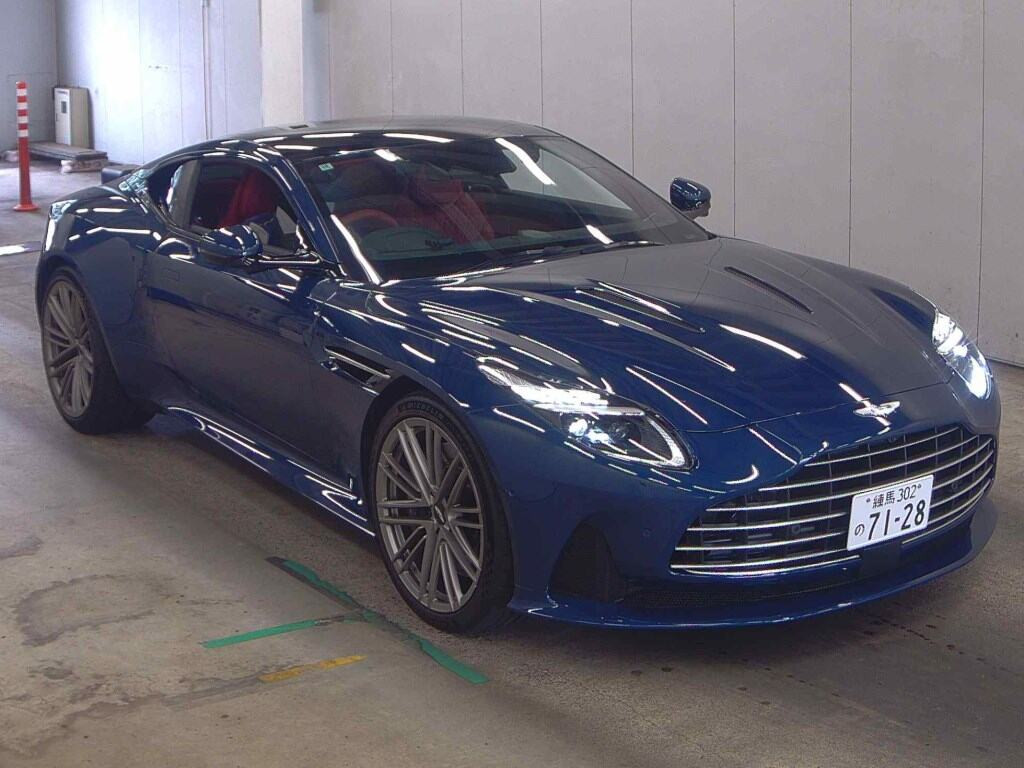 Aston Martin 2024 z aukcji japońskiej