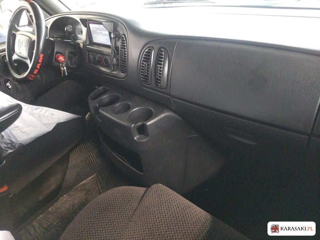 2006 Dodge Van 5