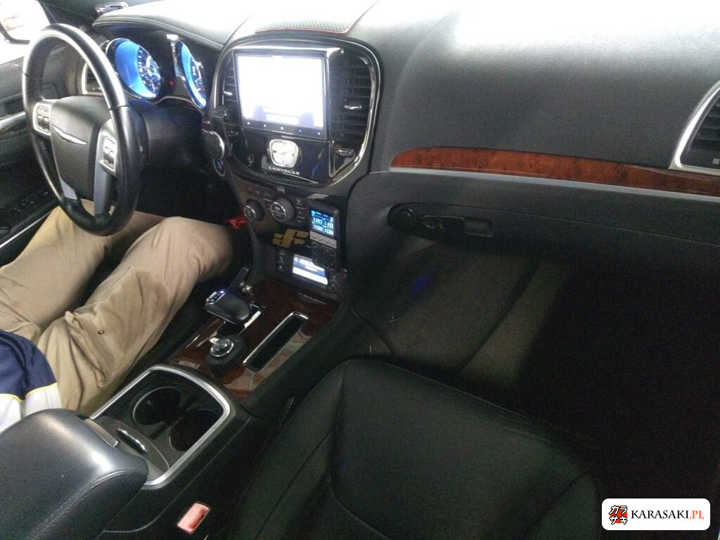 2013 Chrysler 300 5