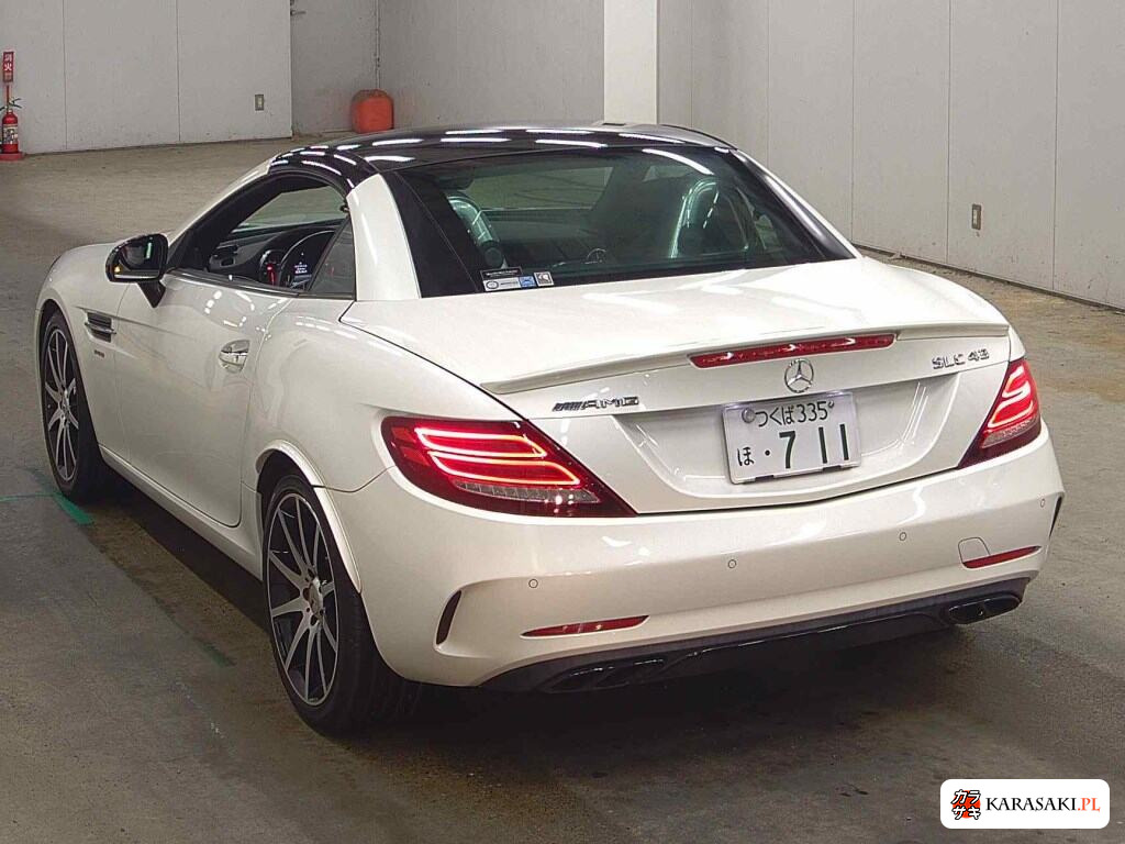 2016 Mercedes-AMG SLC SLC43 2
