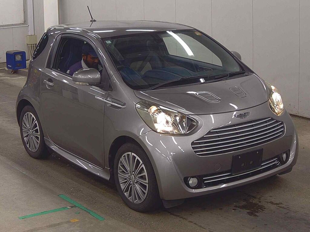 Aston Martin Cygnet 2014 z aukcji japońskiej