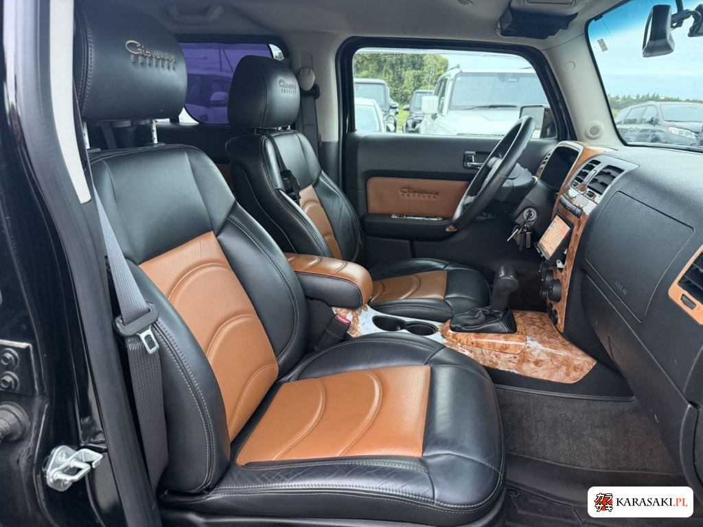 2007 Hummer 12