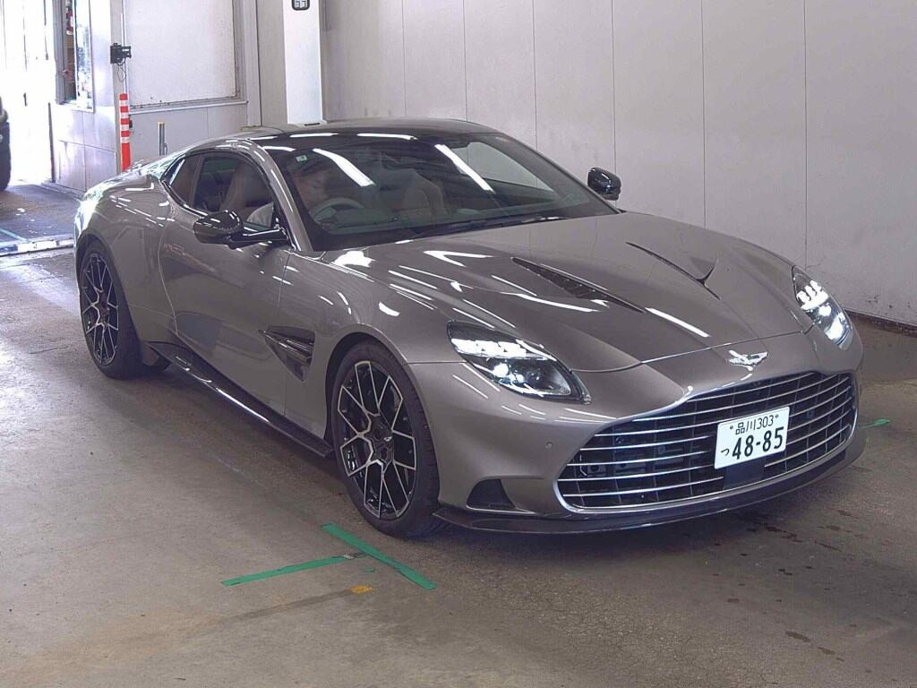 Aston Martin Vanquish 2025 z aukcji japońskiej