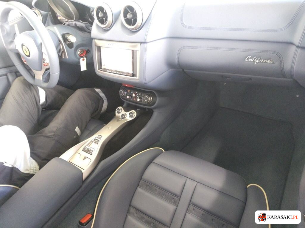 2010 Ferrari California 5