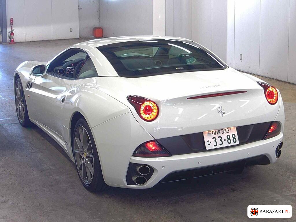 2010 Ferrari California 2
