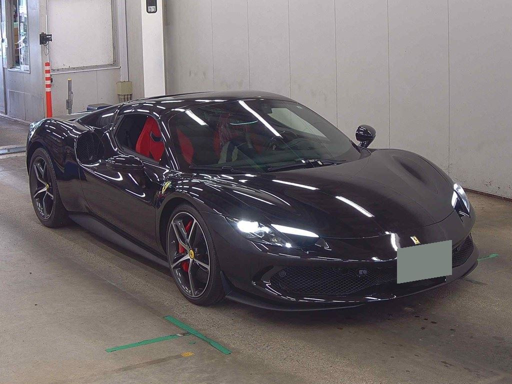 Ferrari 296GTB 2025 z aukcji japońskiej