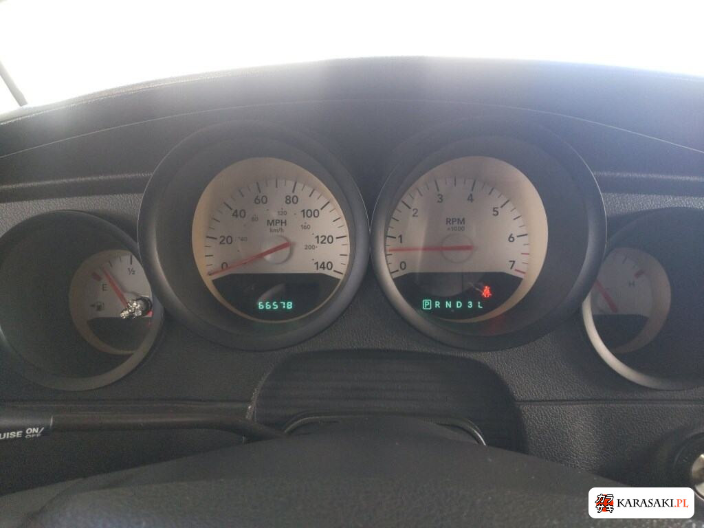 2012 Dodge Magnum 6