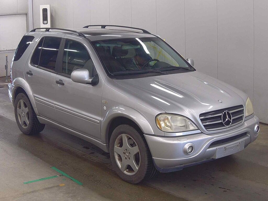 Mercedes-Benz M-Class 2001 z aukcji japońskiej