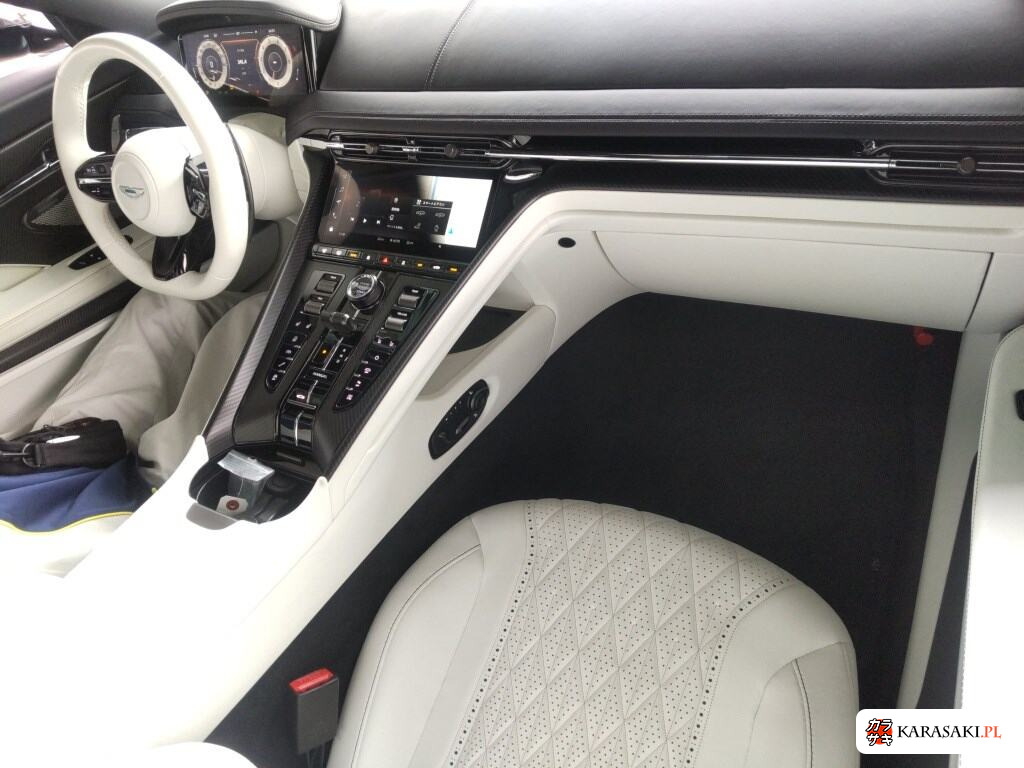 2024 Aston Martin DB12 Op Volante 5