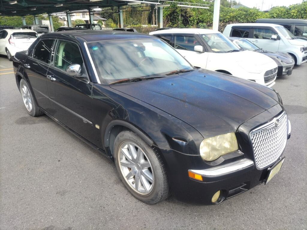 Chrysler 300C 2012 z aukcji japońskiej