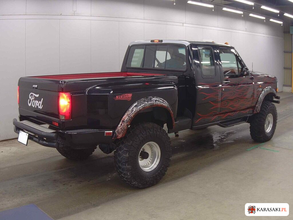 1993 Ford F-150 2D 4WD 4