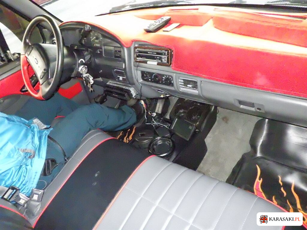 1993 Ford F-150 2D 4WD 5