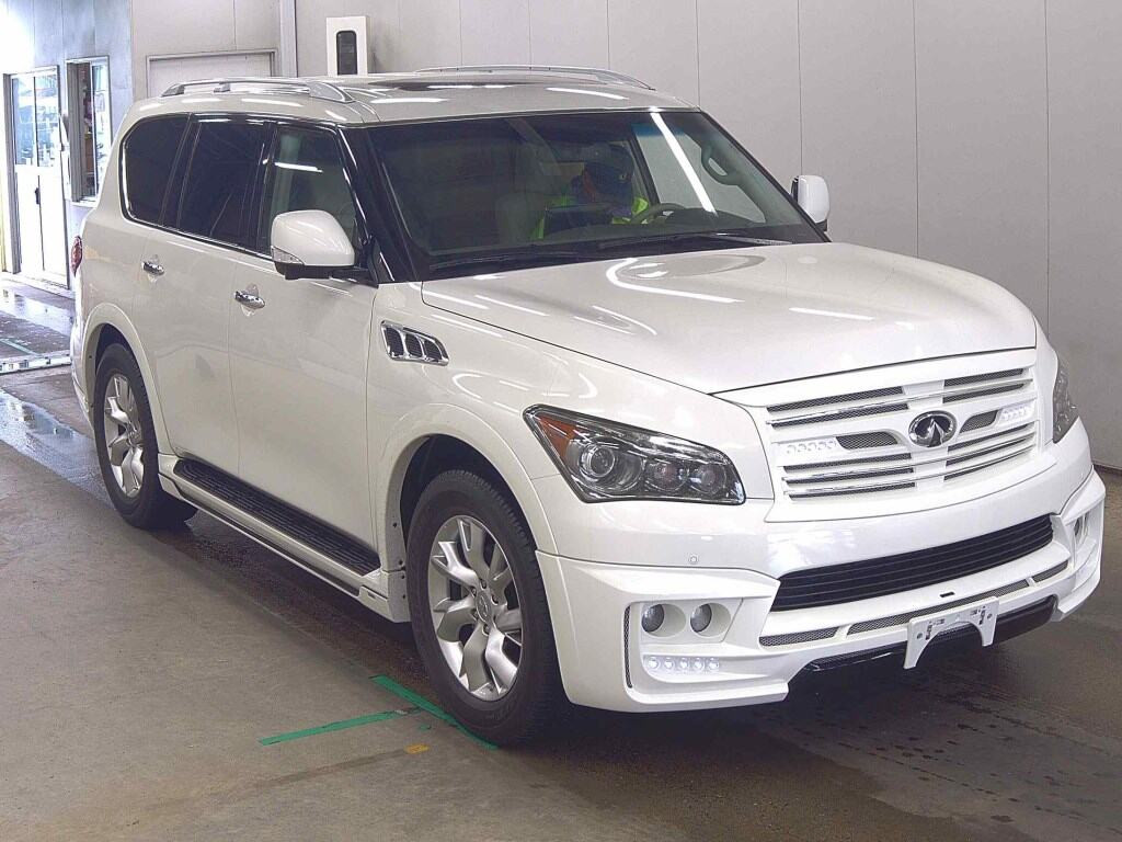 Infiniti QX56 2011 z aukcji japońskiej
