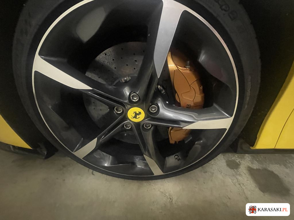 2023 Ferrari SF90 Stradale 4WD Base Grade 8