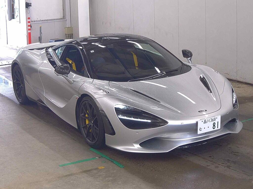 McLaren 750S 2024 z aukcji japońskiej