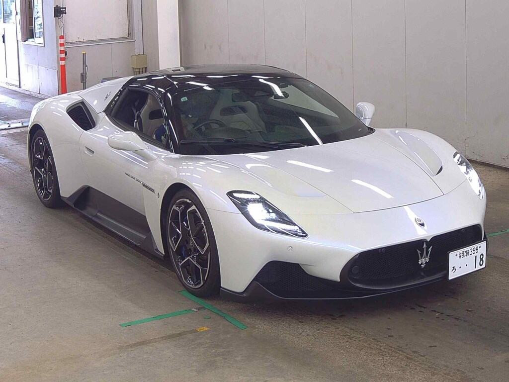 Maserati MC20 Cielo 2023 z aukcji japońskiej