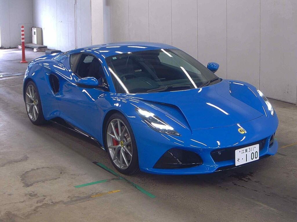 Lotus Emira 2023 z aukcji japońskiej