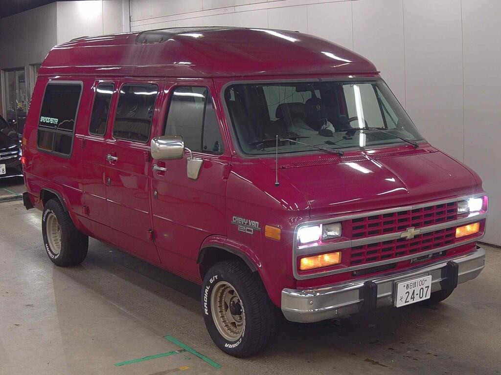 Chevrolet Chevyvan 1995 z aukcji japońskiej