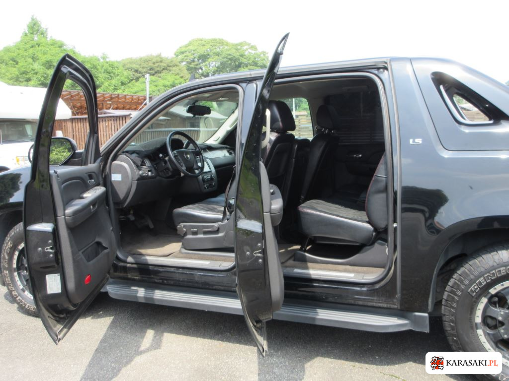 2009 Chevrolet Avalanche 4D 12