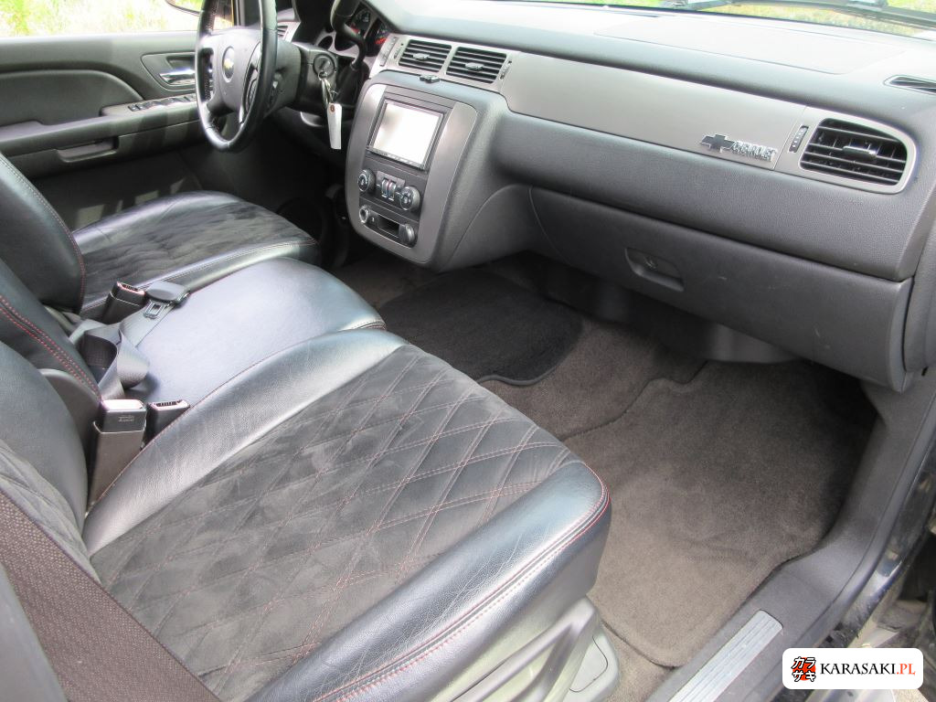 2009 Chevrolet Avalanche 4D 10