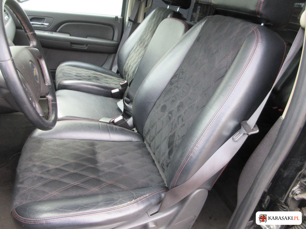 2009 Chevrolet Avalanche 4D 9