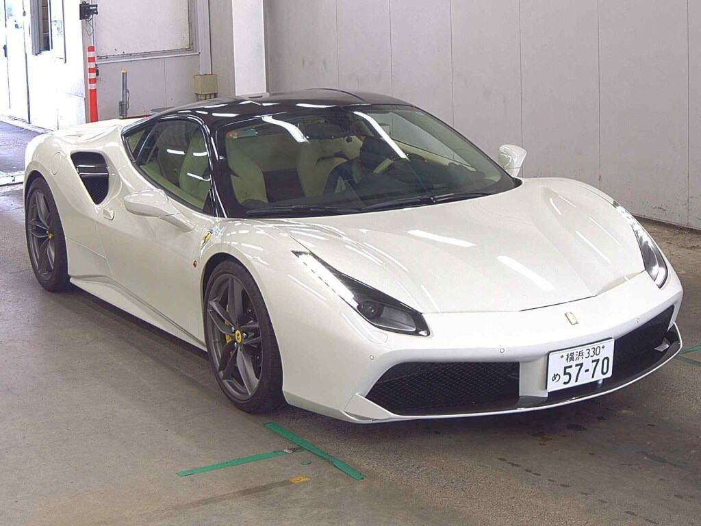 Ferrari 488 GTB 2016 z aukcji japońskiej