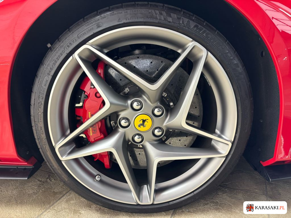 2022 Ferrari F8 Spider Base Grade 11