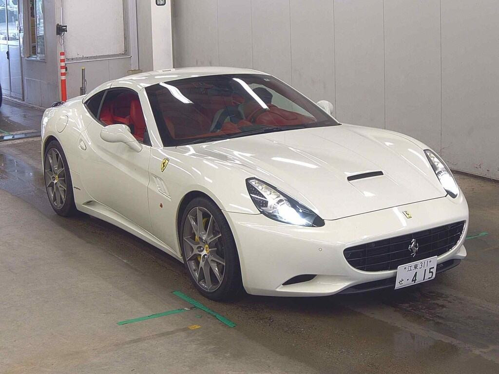 Ferrari California 2018 z aukcji japońskiej