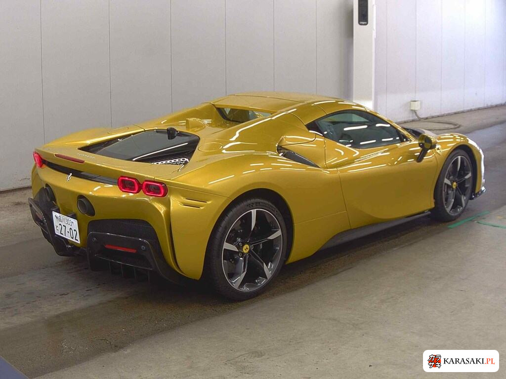 2023 Ferrari SF90 Spider 4WD Base Grade 4