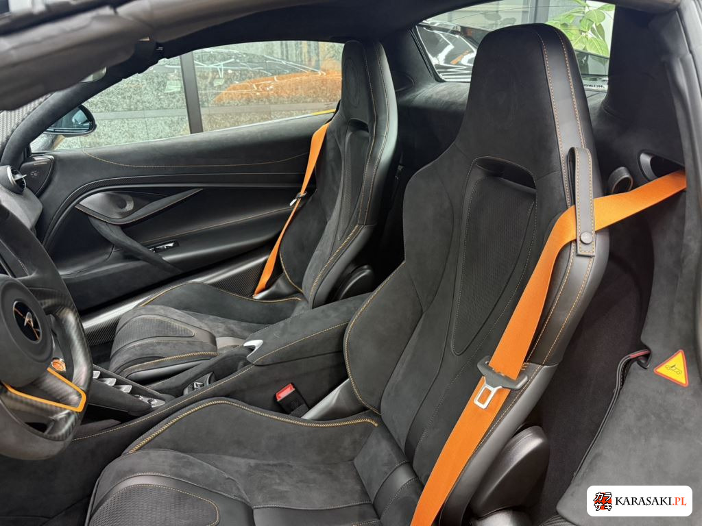 2026 McLaren 750S Spider 13
