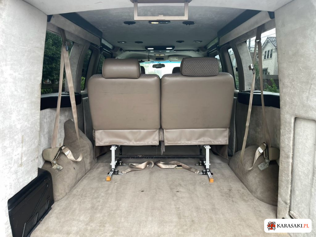 2005 Chevrolet Express 4WD 12