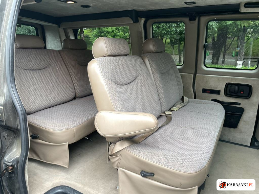 2005 Chevrolet Express 4WD 14