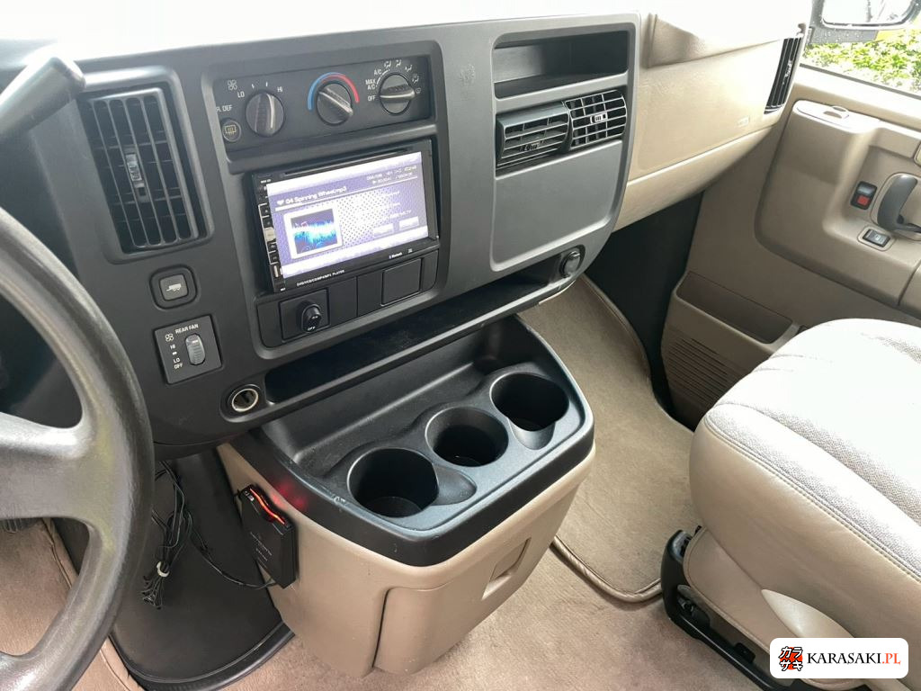 2005 Chevrolet Express 4WD 11