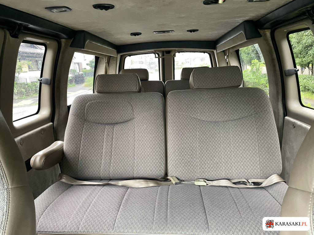2005 Chevrolet Express 4WD 13