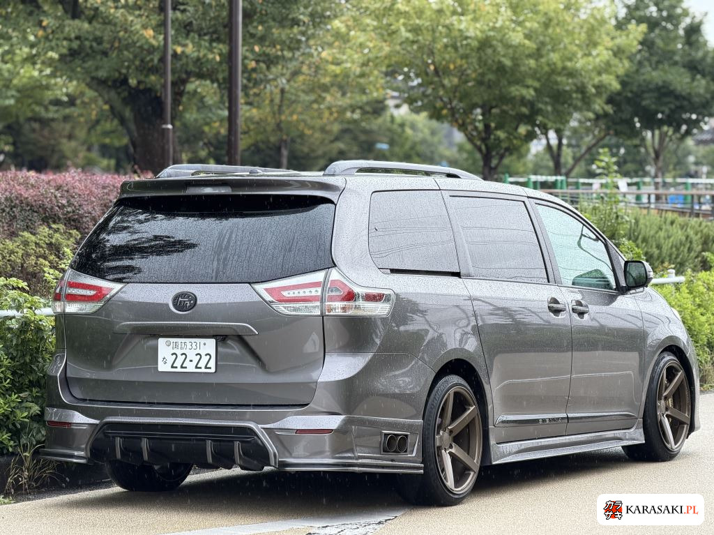2017 America Toyota Sienna Se 10