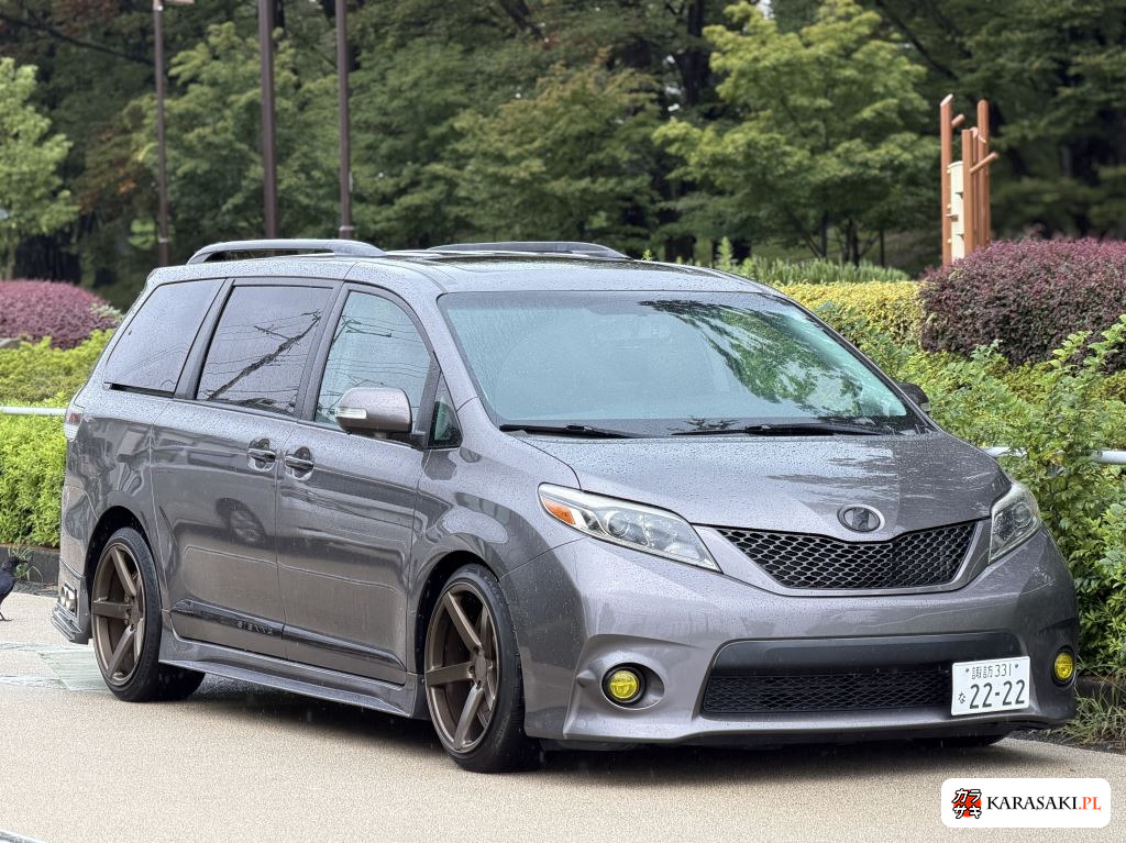 2017 America Toyota Sienna Se 9