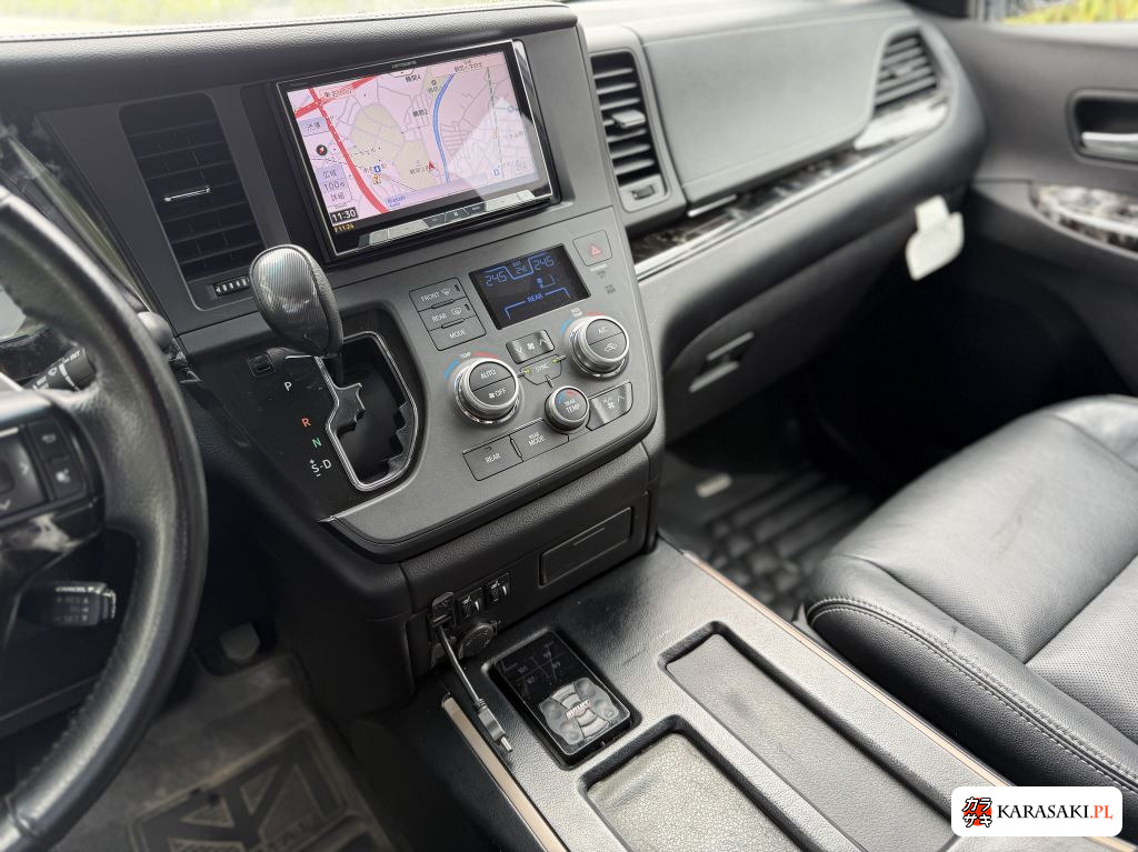 2017 America Toyota Sienna Se 15