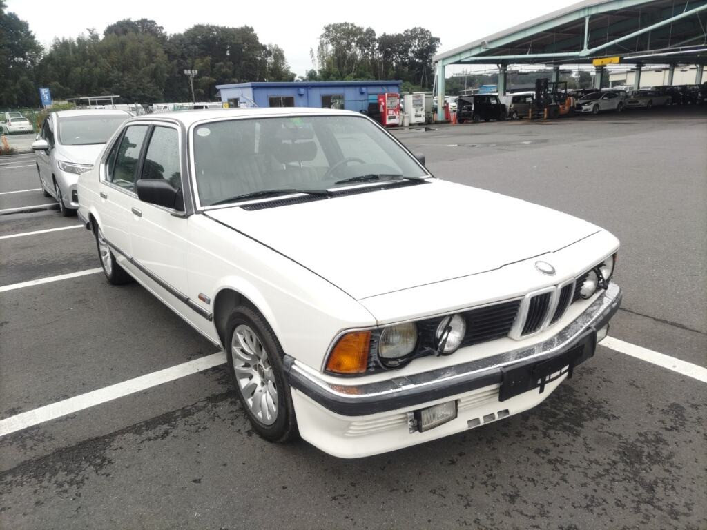 BMW 7 Series 1983 z aukcji japońskiej