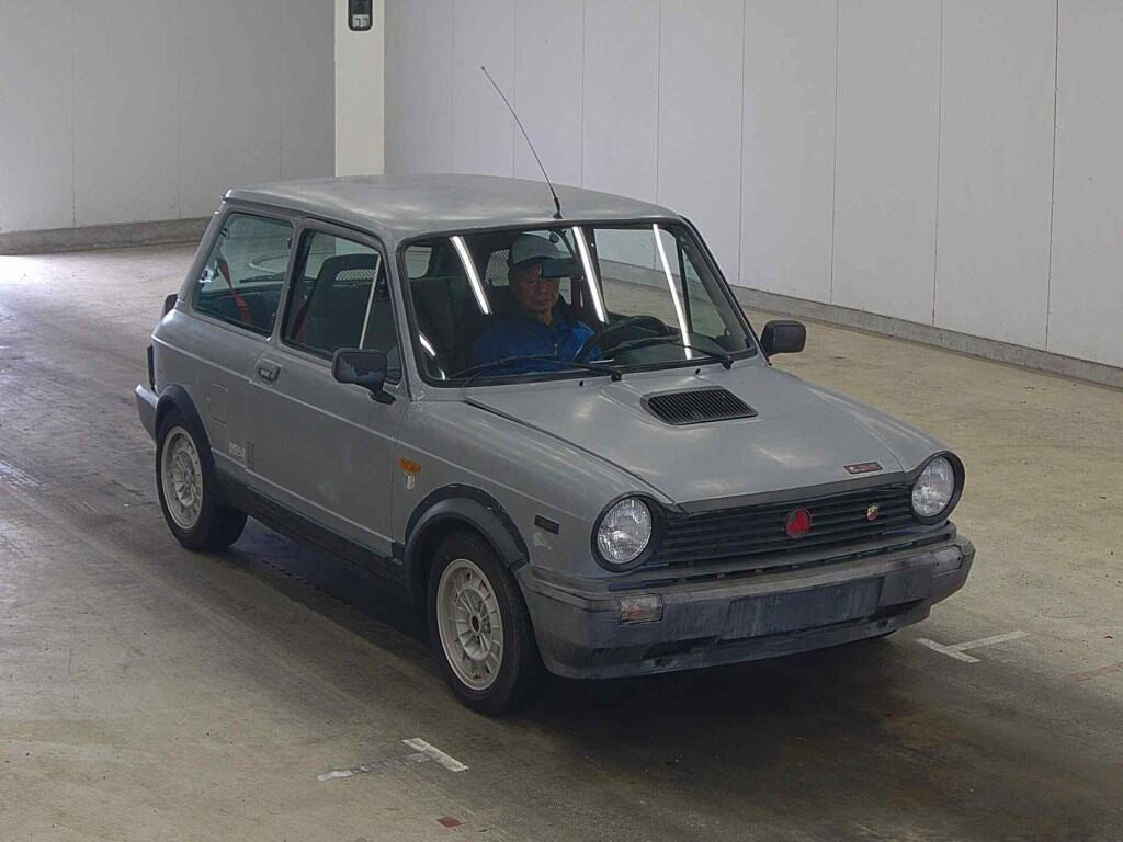 Autobianchi 1984 z aukcji japońskiej
