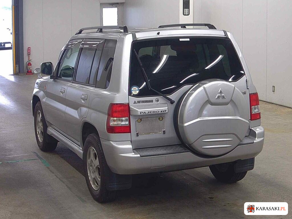 2001 Mitsubishi Pajero Io 5D 4WD 2