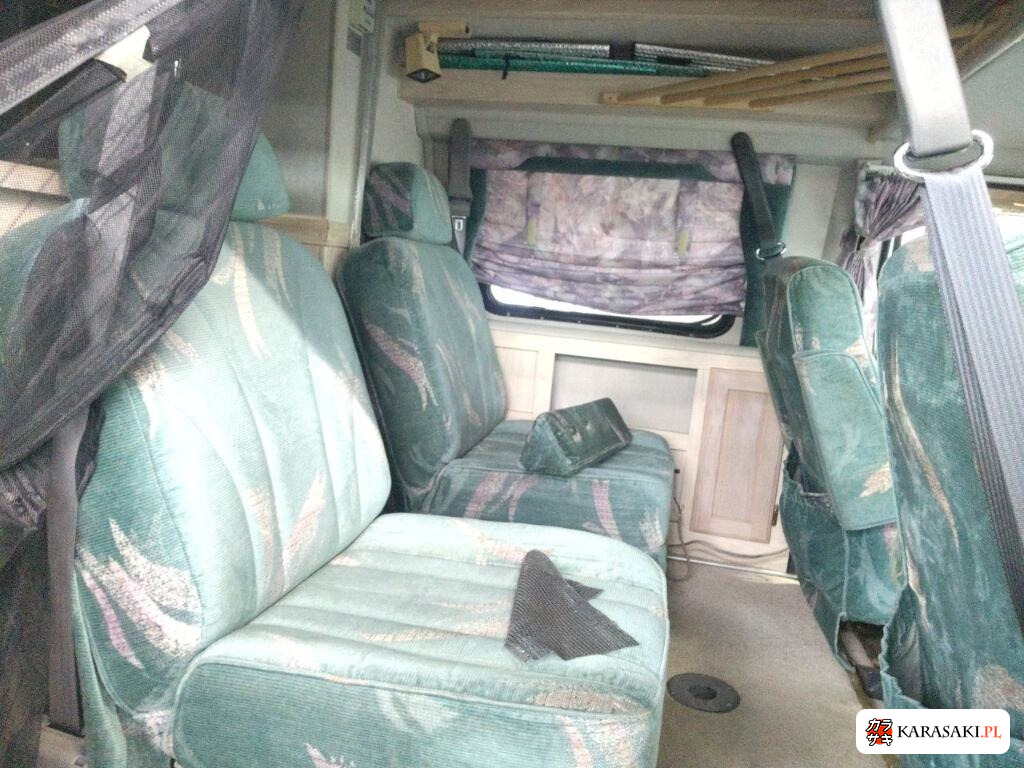 1996 Ford Econoline 6