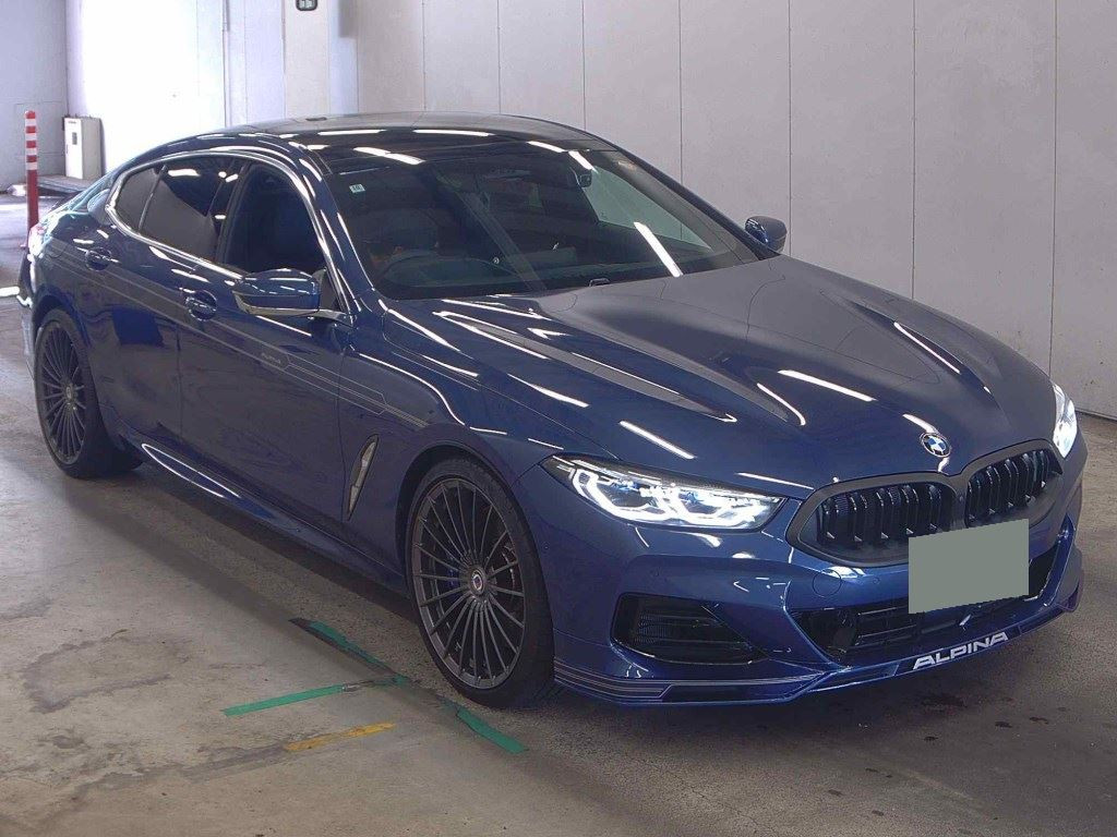BMW Alpina B8 2024 z aukcji japońskiej