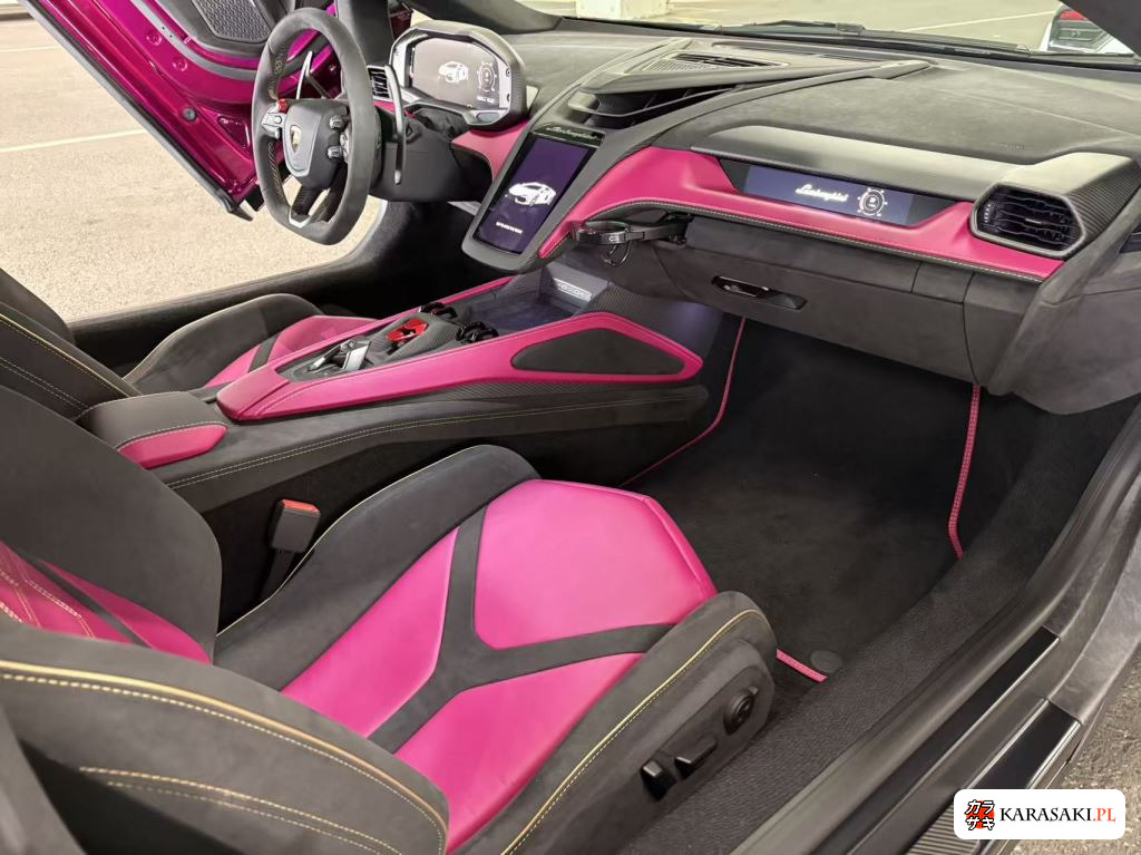 2026 Lamborghini Revuelto 4WD Base Graed 12